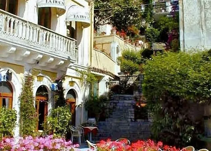 Hotel Vello D'oro 3*